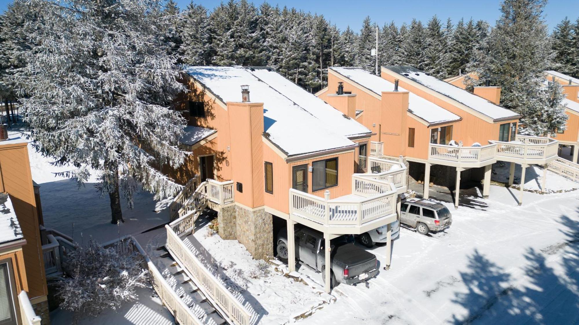 Wabasso 8 Cozy Snowshoe Retreat Covered Ez Parking Wifi Deck 外观 照片