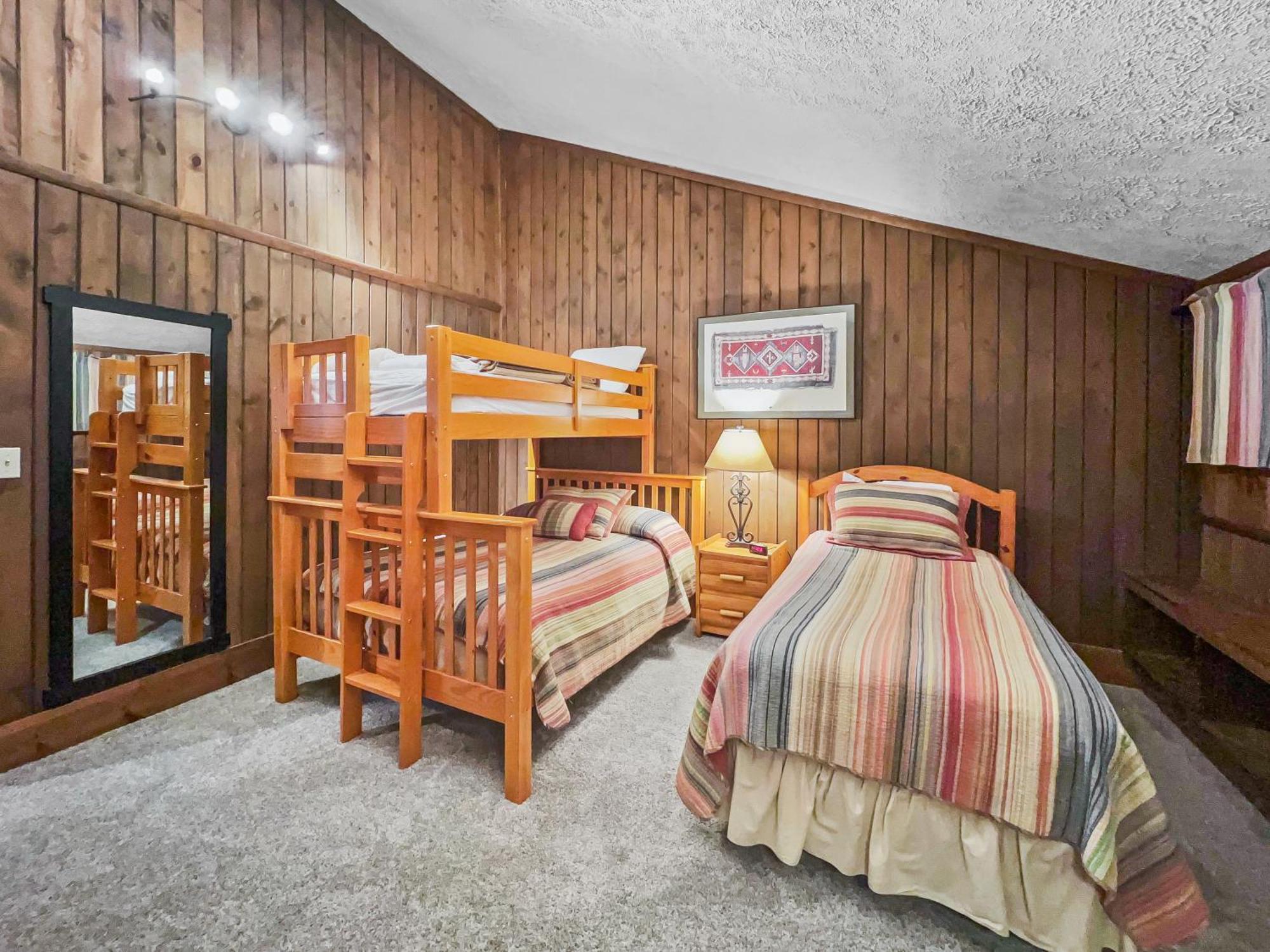 Wabasso 8 Cozy Snowshoe Retreat Covered Ez Parking Wifi Deck 外观 照片